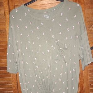 No boundaries size 3X shirt.